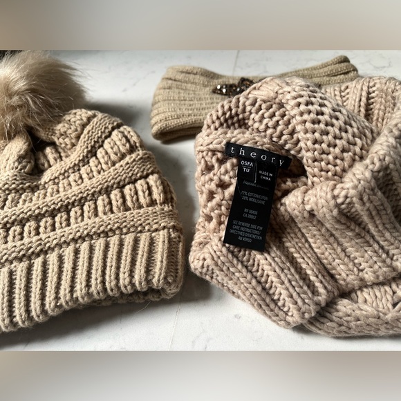 Theory Taupe Wool Blend Winter Beanie Hats - Mother & Daughters Photo Shoot - Picture 3 of 3